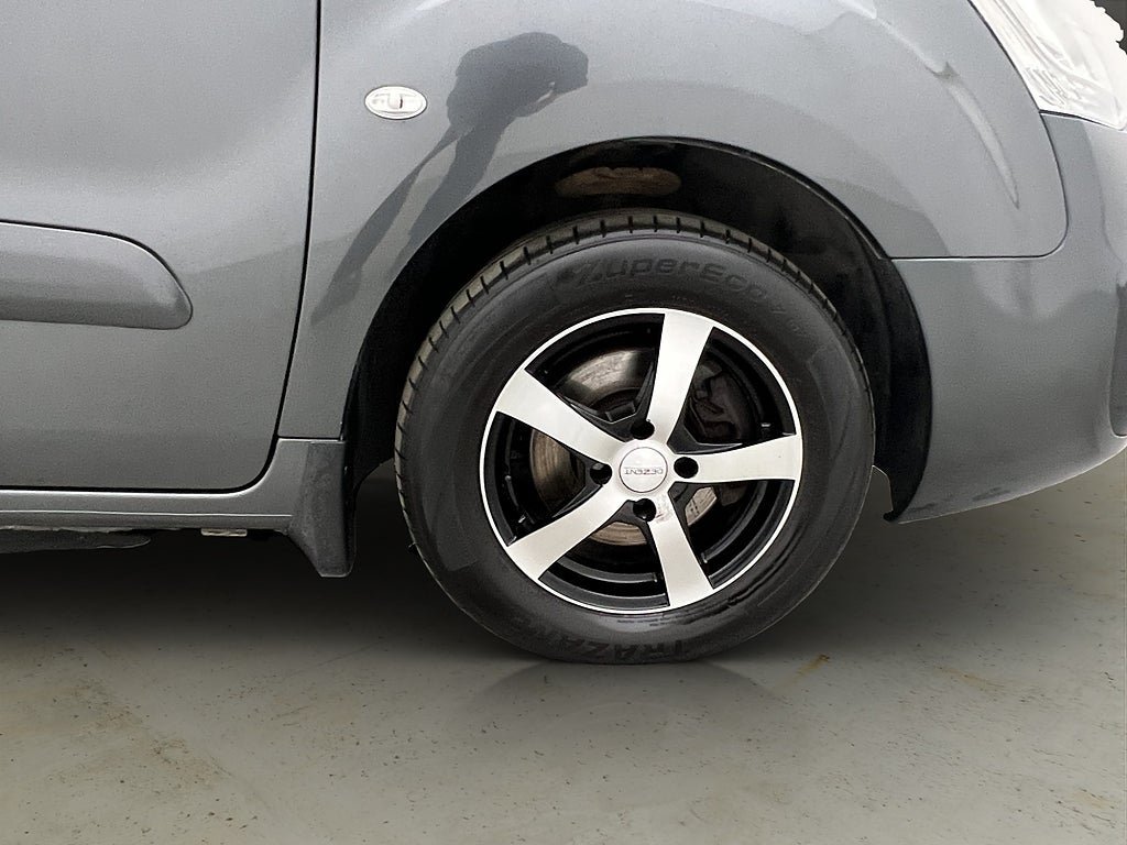 Vehicle Image 31