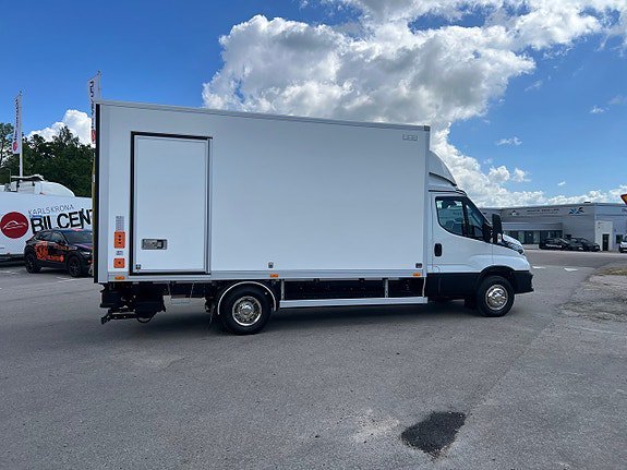 Vehicle Image 26