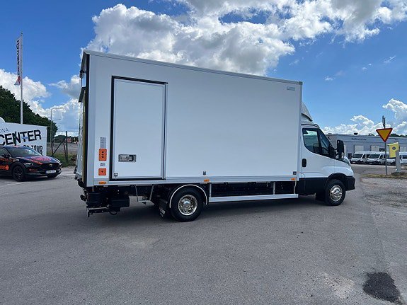 Vehicle Image 27