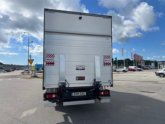 Vehicle Image 27