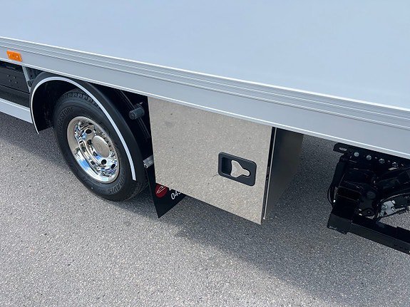 Vehicle Image 38