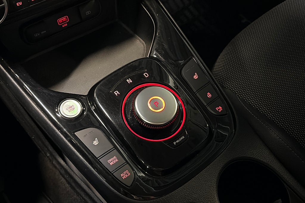 Vehicle Image 23