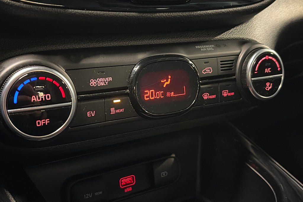 Vehicle Image 27