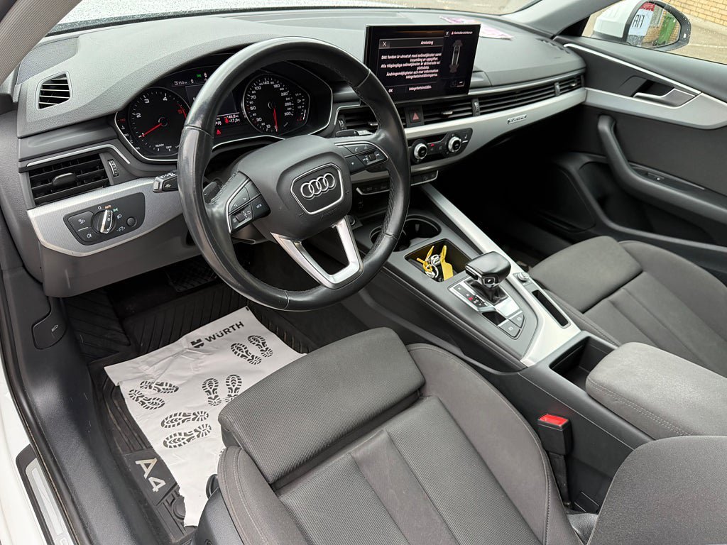 Vehicle Image 15