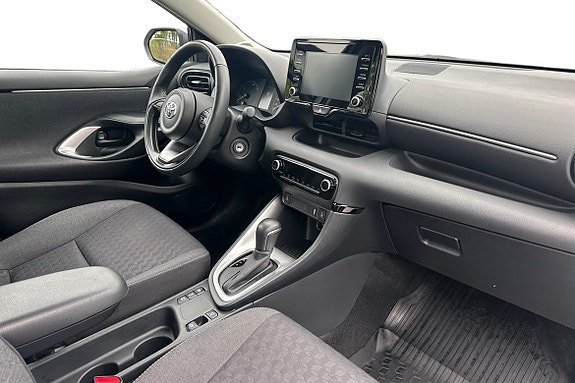 Vehicle Image 7