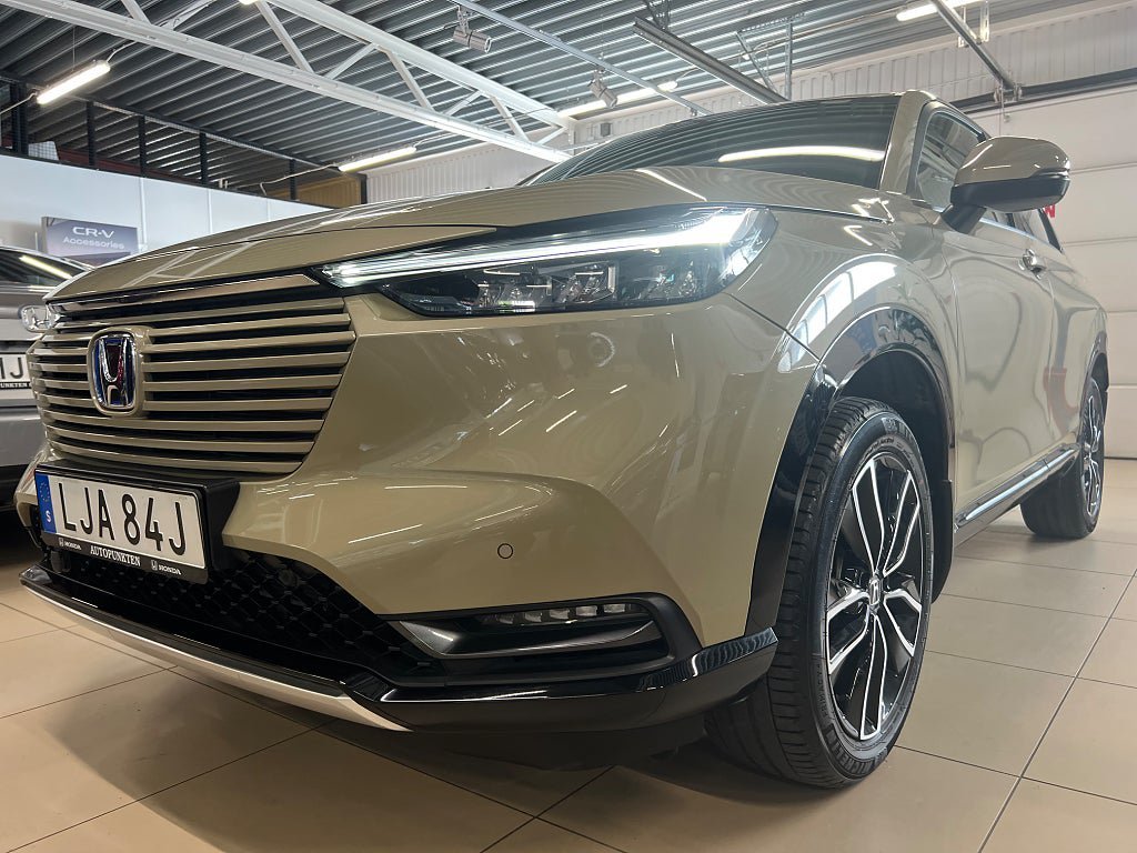 Vehicle Image 15