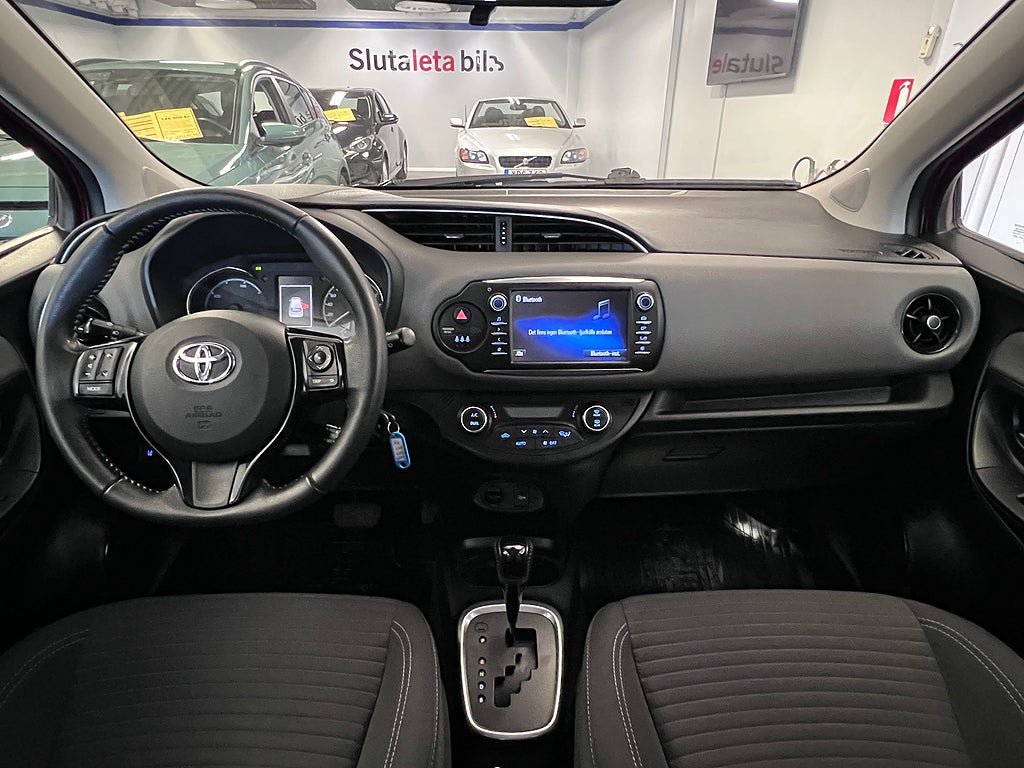 Vehicle Image 15