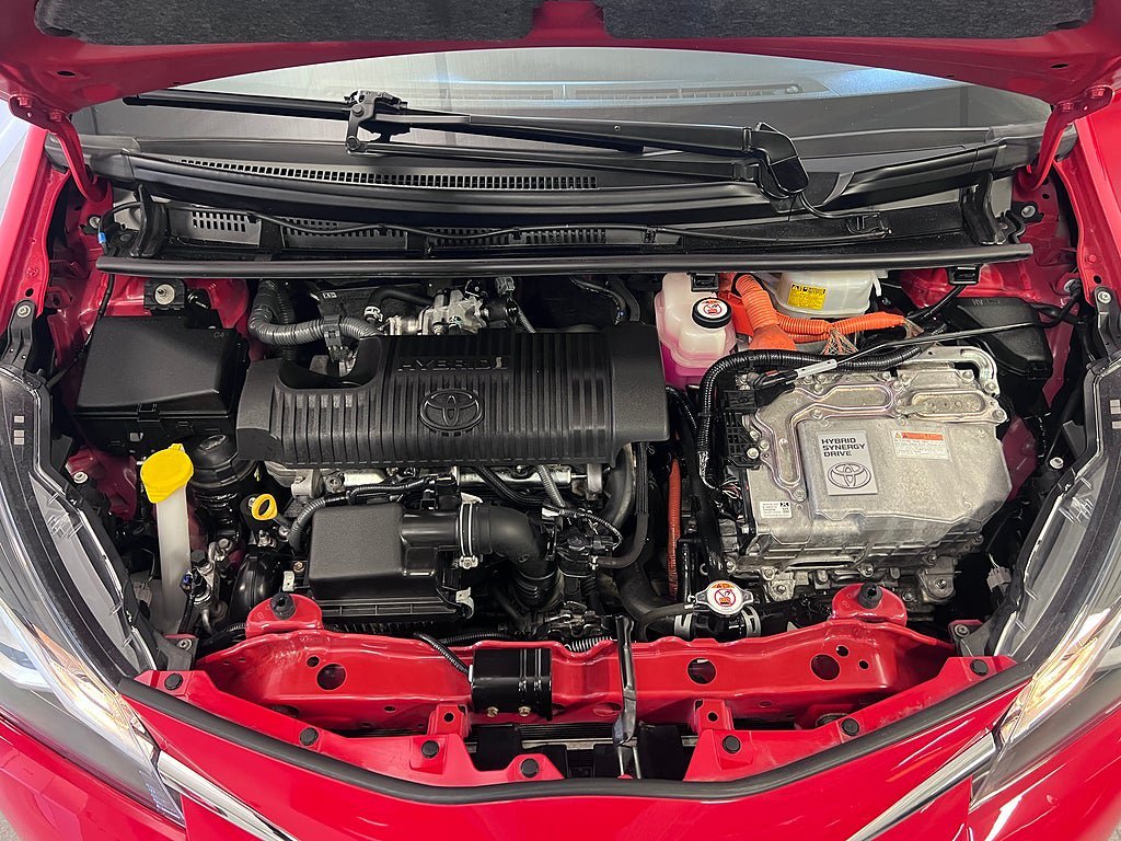 Vehicle Image 18