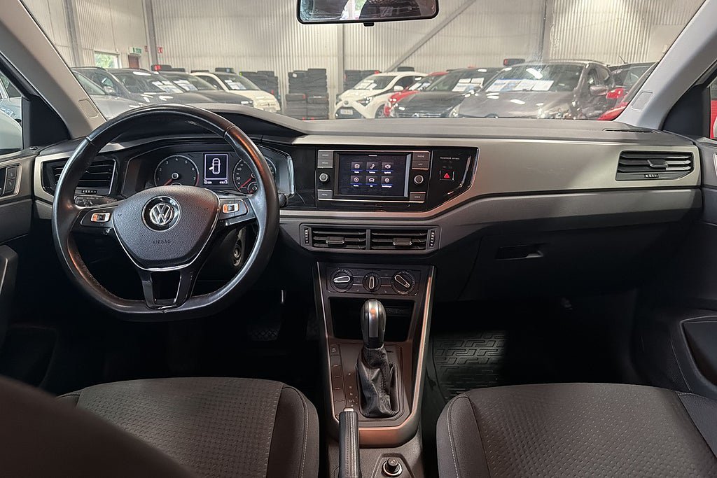 Vehicle Image 14