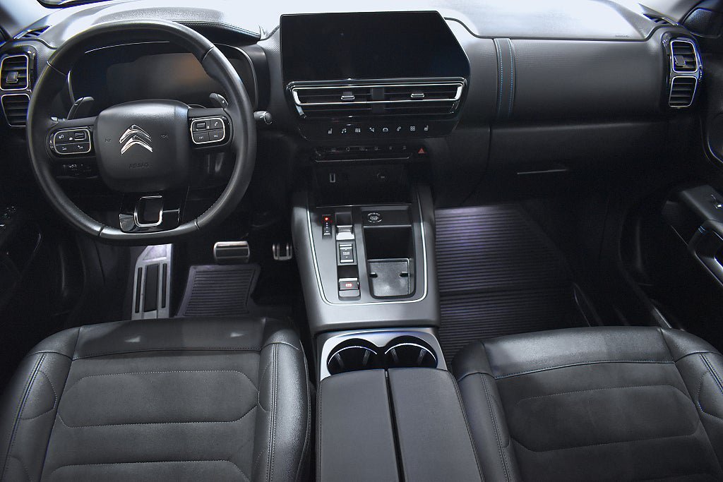 Vehicle Image 7