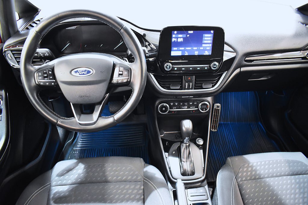 Vehicle Image 11