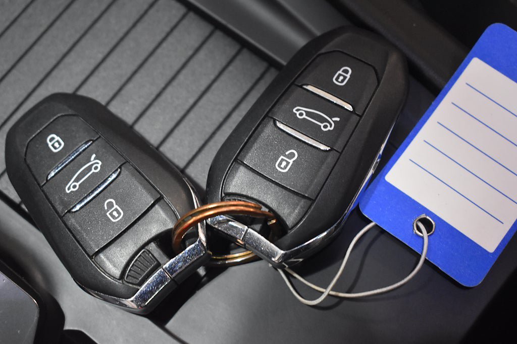 Vehicle Image 25