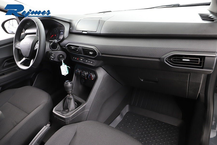 Vehicle Image 23