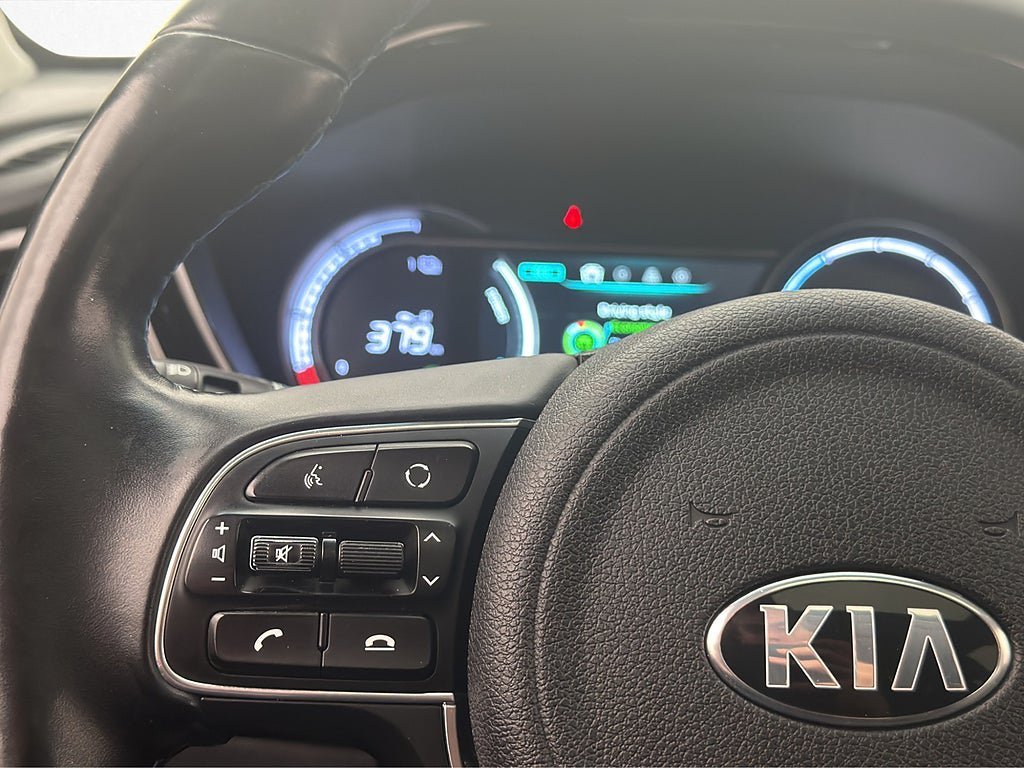 Vehicle Image 28