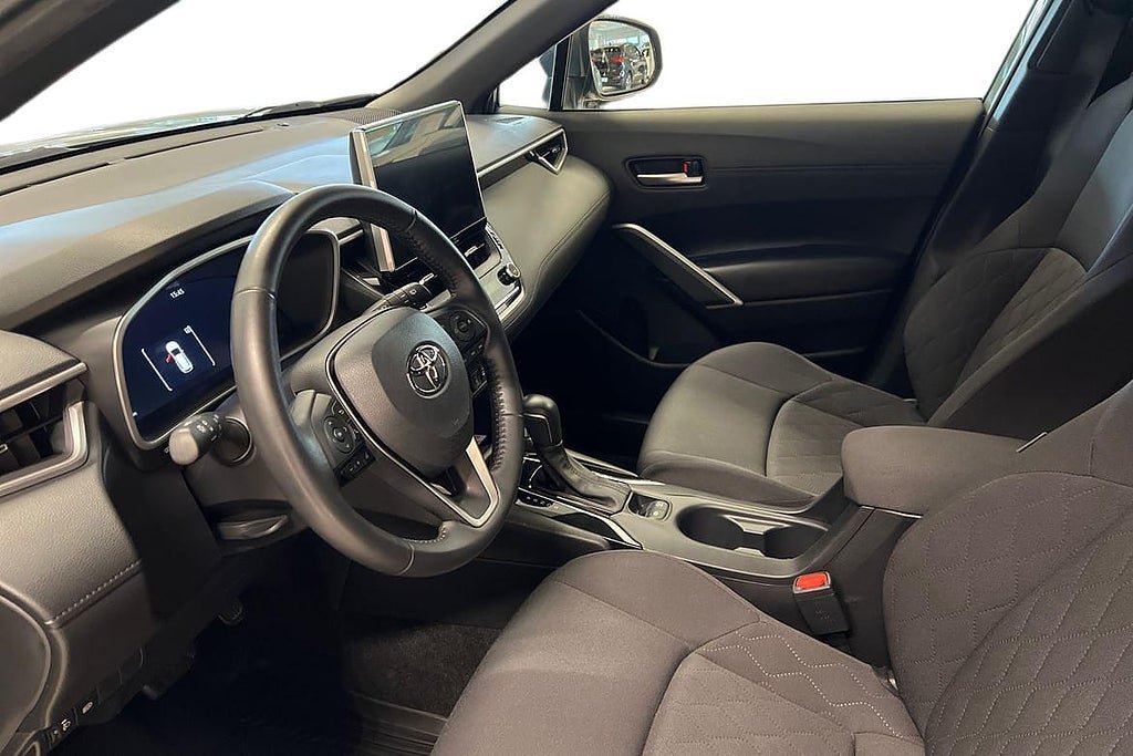 Vehicle Image 12