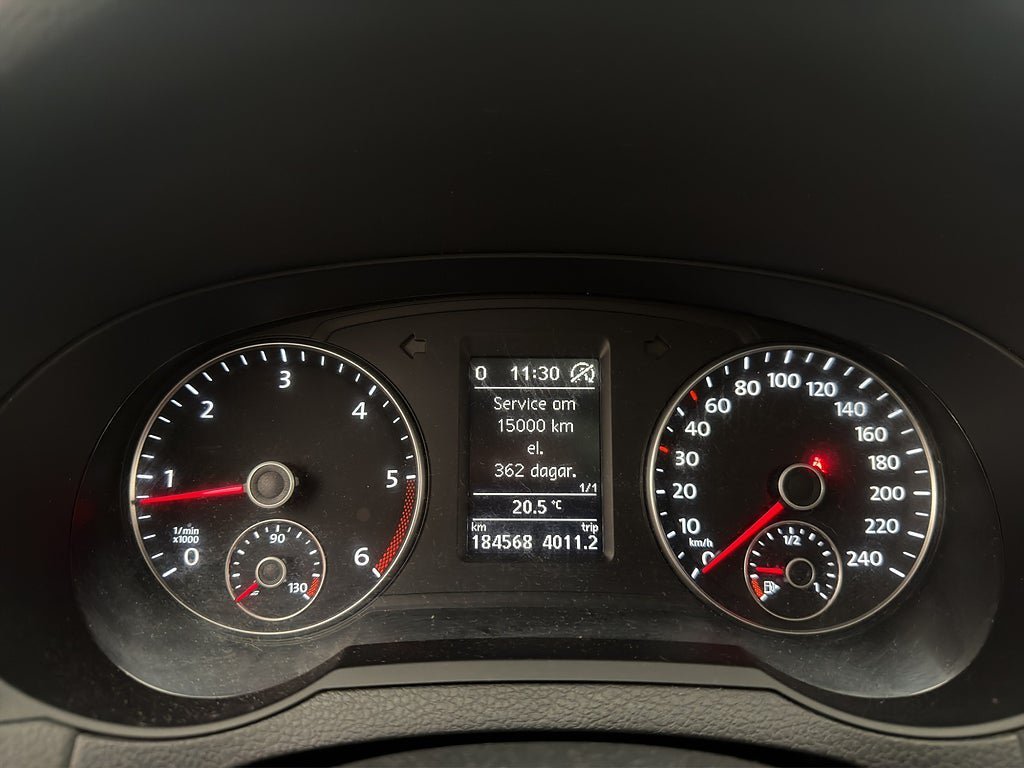 Vehicle Image 18