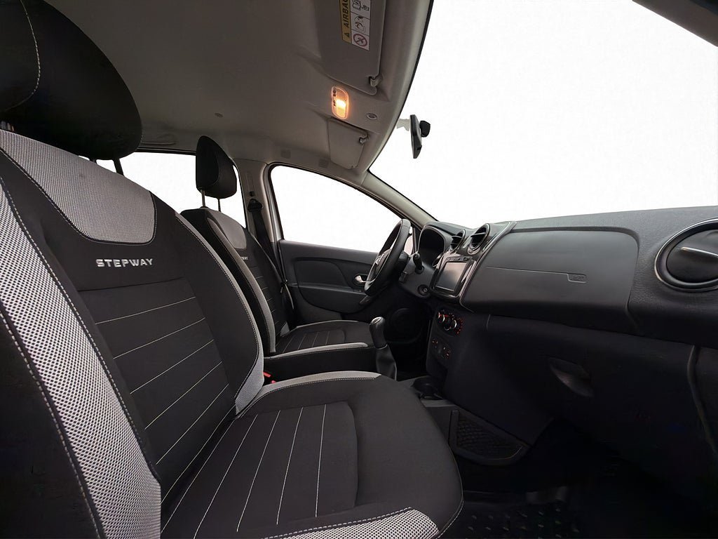 Vehicle Image 22