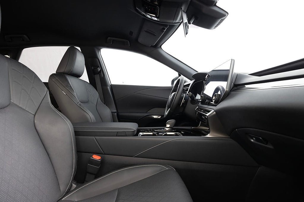 Vehicle Image 14