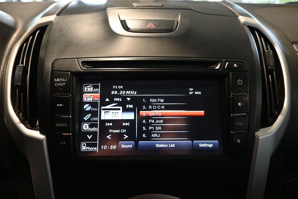 Vehicle Image 18