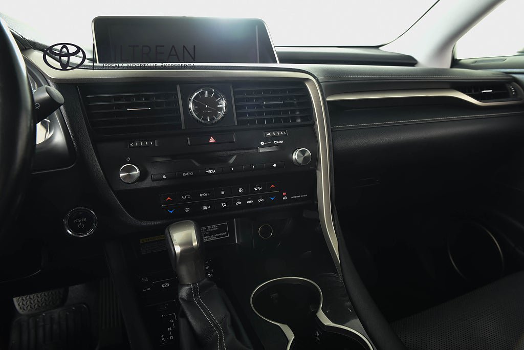 Vehicle Image 17
