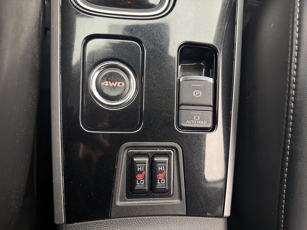 Vehicle Image 23