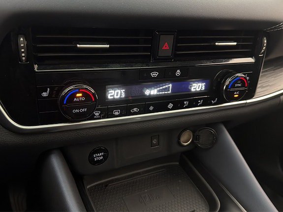 Vehicle Image 29