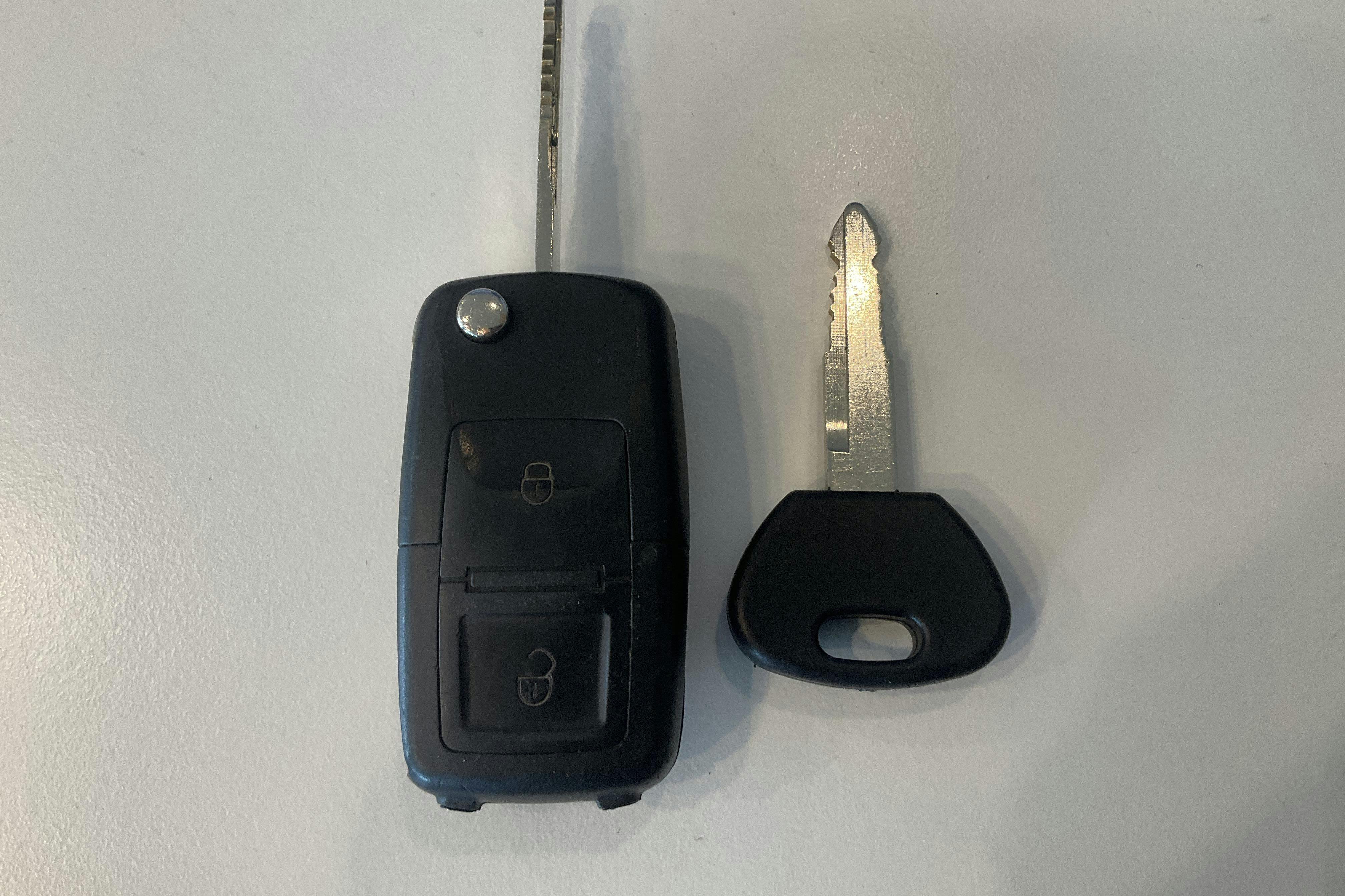 Vehicle Image 15