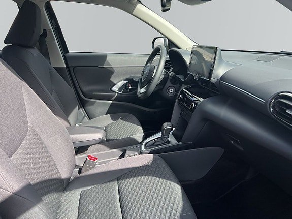 Vehicle Image 10
