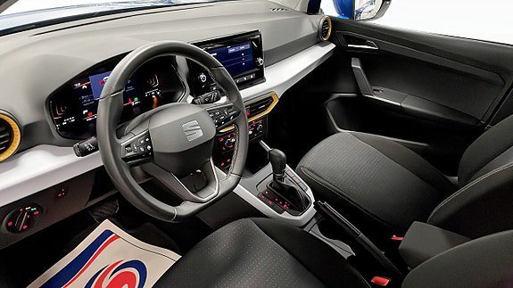 Vehicle Image 7