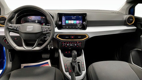 Vehicle Image 10