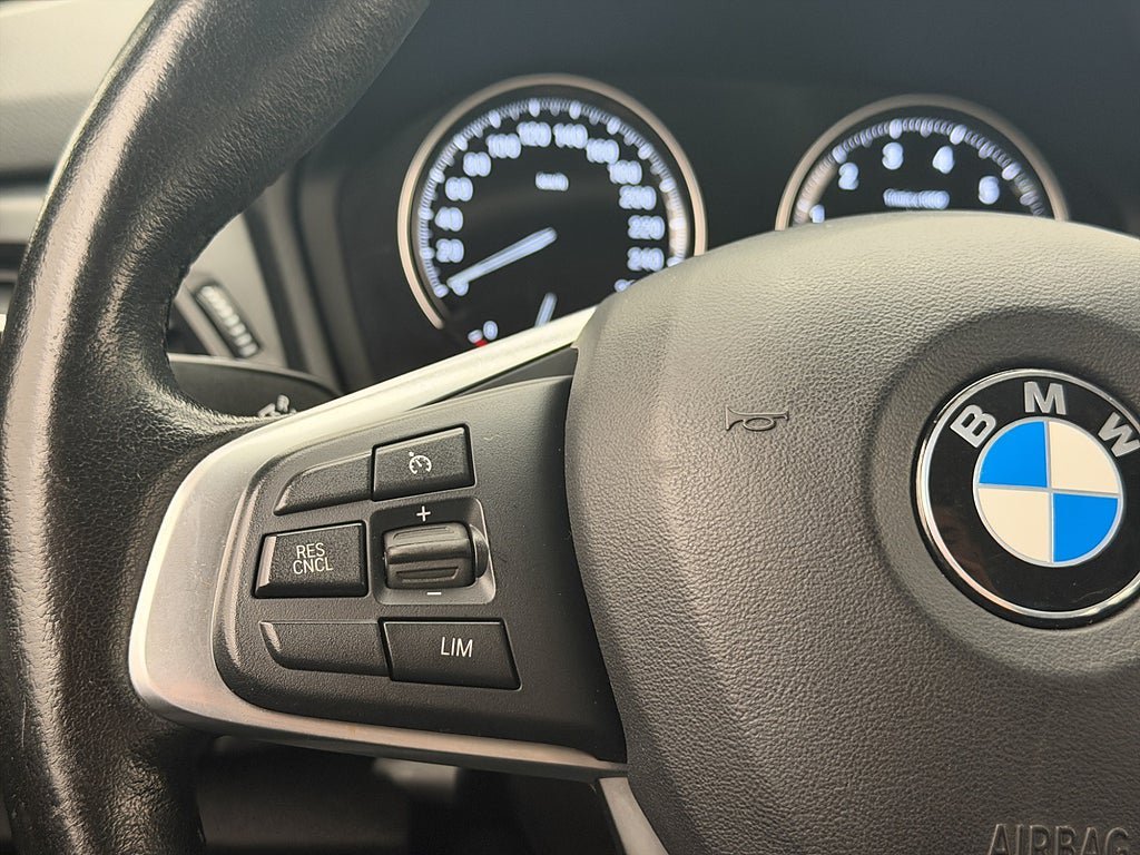 Vehicle Image 27