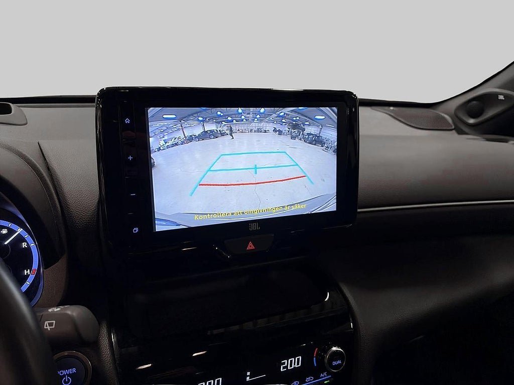Vehicle Image 16
