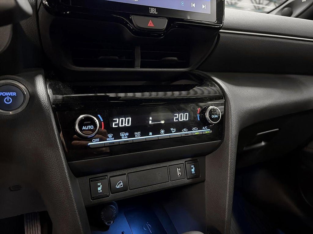Vehicle Image 22