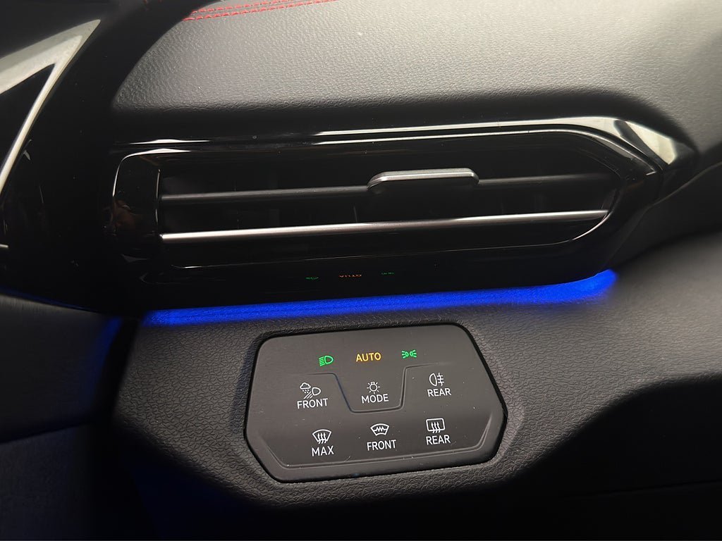 Vehicle Image 28
