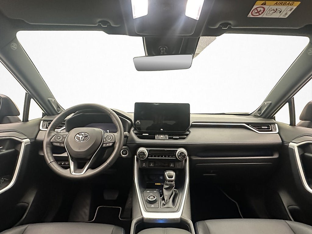 Vehicle Image 16