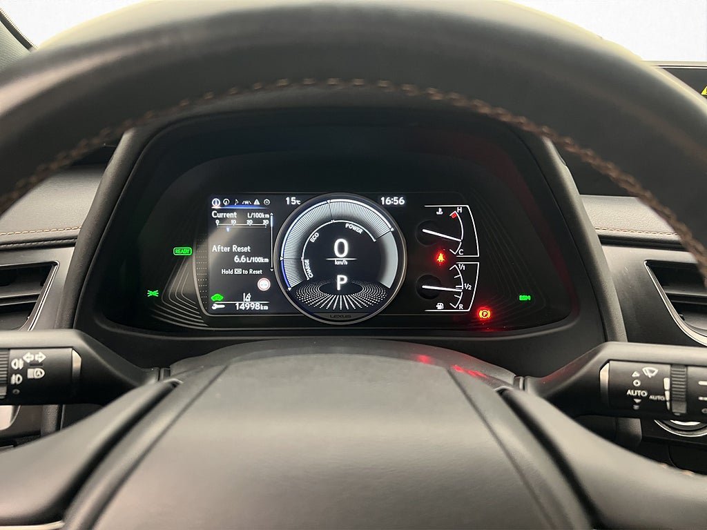 Vehicle Image 14