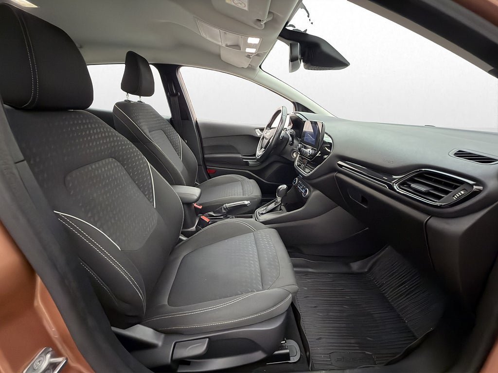 Vehicle Image 21