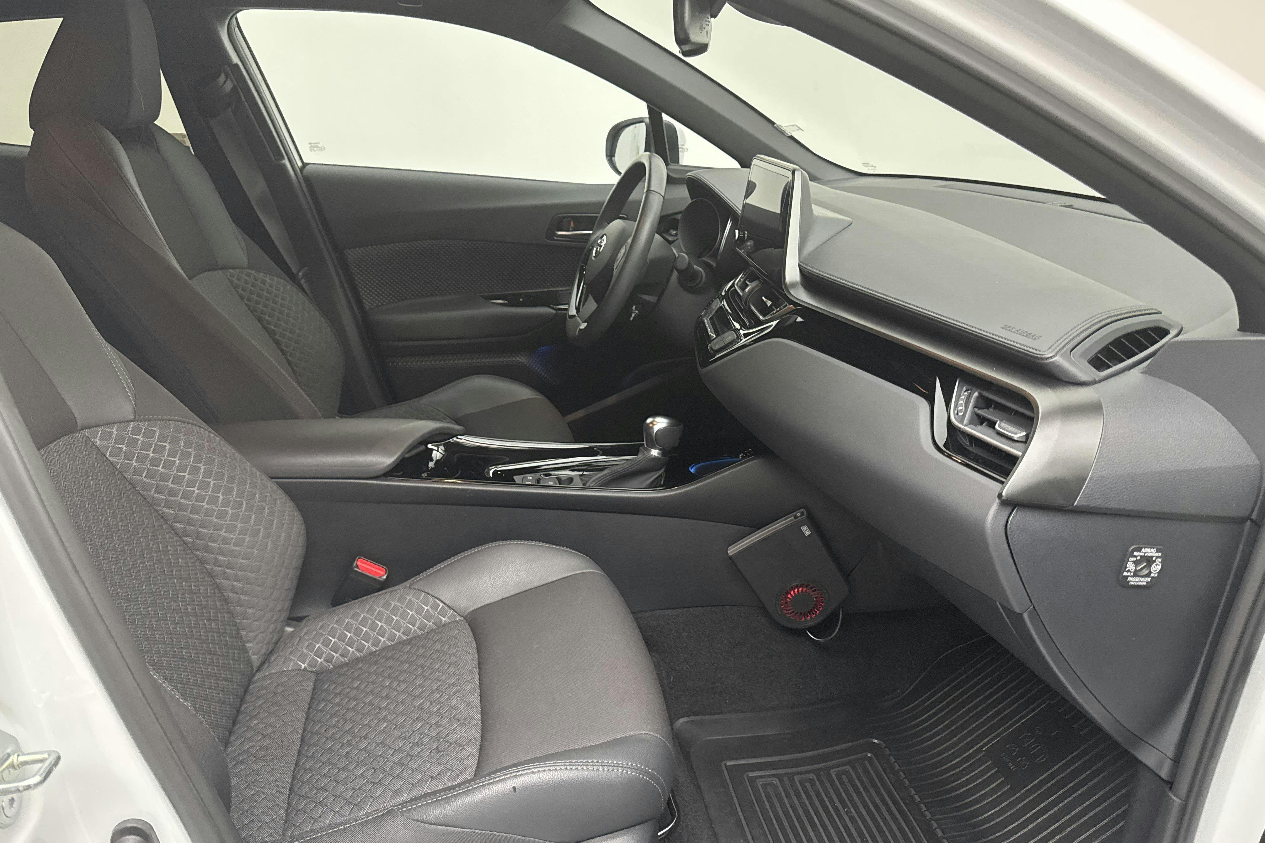 Vehicle Image 7