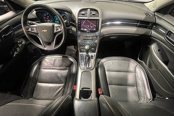 Vehicle Image 11