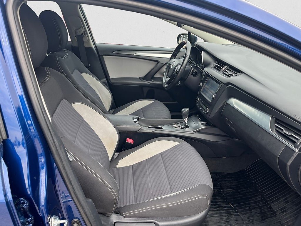 Vehicle Image 13