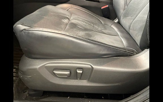 Vehicle Image 10