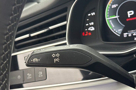 Vehicle Image 29