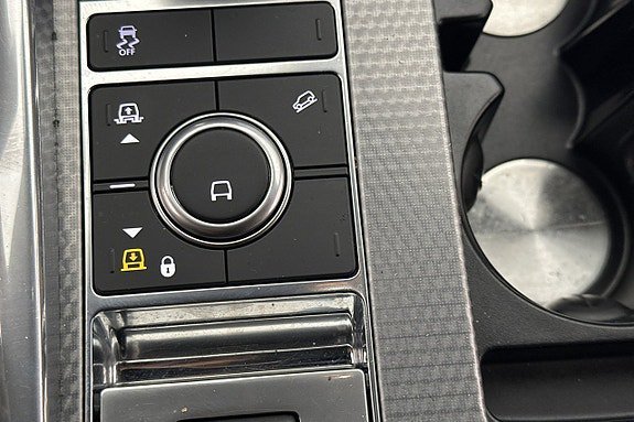Vehicle Image 38