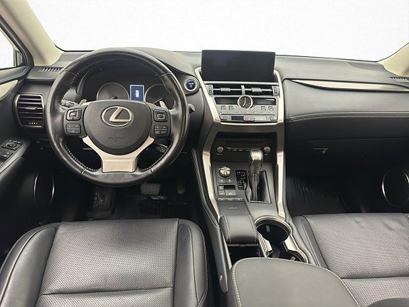 Vehicle Image 38