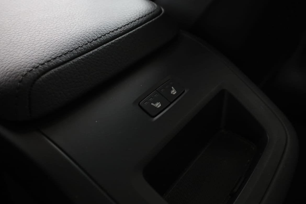 Vehicle Image 38