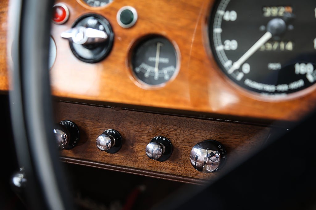 Vehicle Image 30
