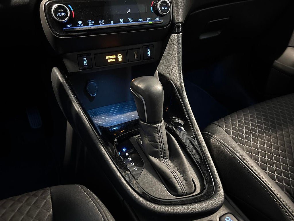 Vehicle Image 18