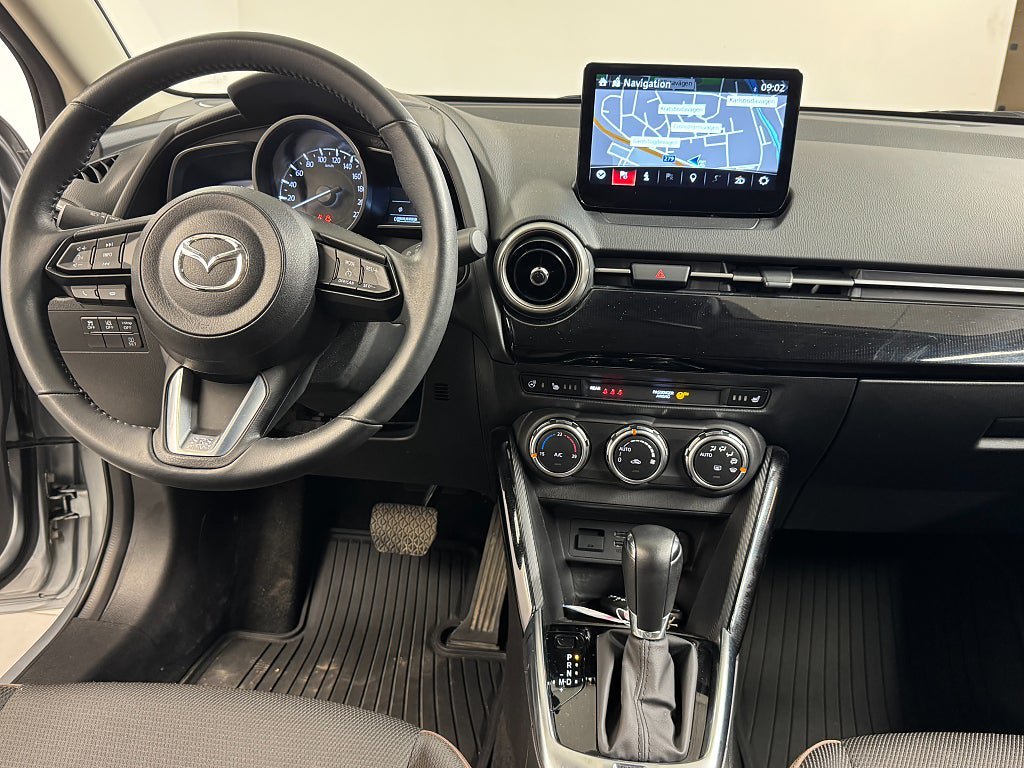 Vehicle Image 10