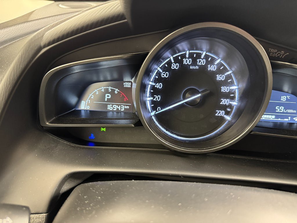 Vehicle Image 11