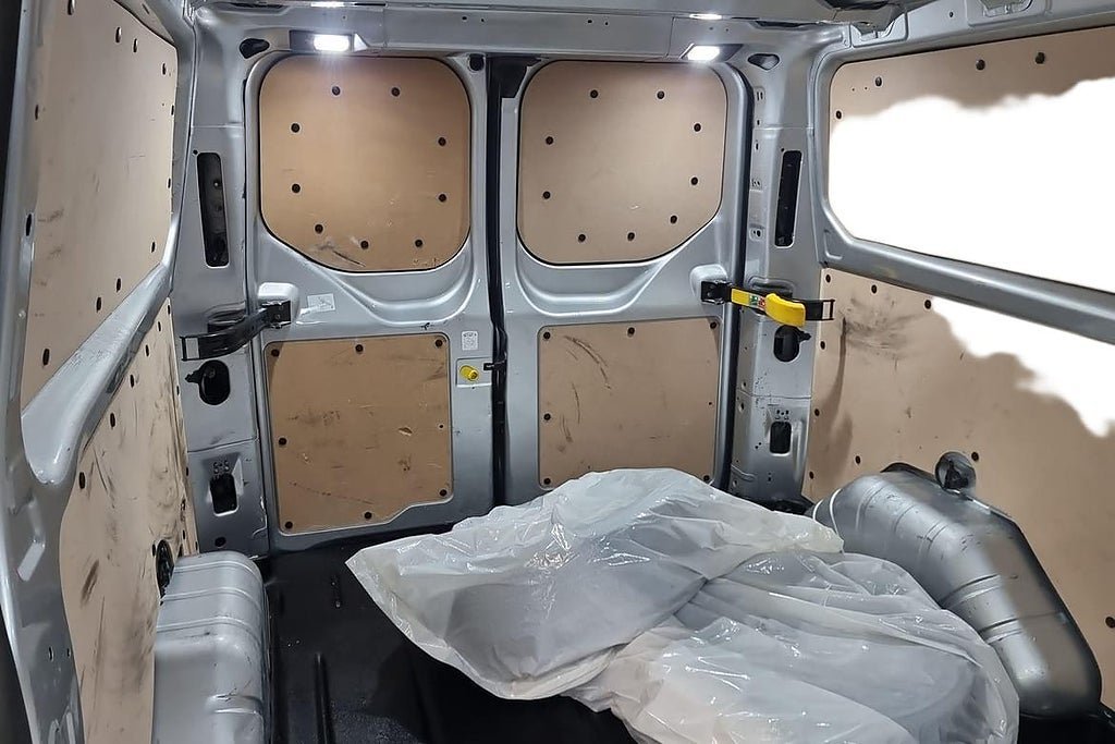Vehicle Image 14